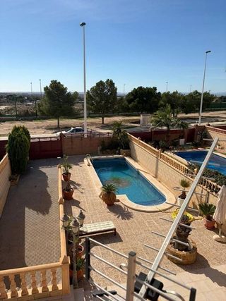 Casa adosada en venta en Jubalcoi en Elche