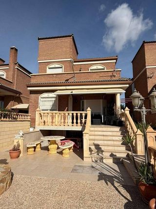 Casa adosada en venta en Jubalcoi en Elche