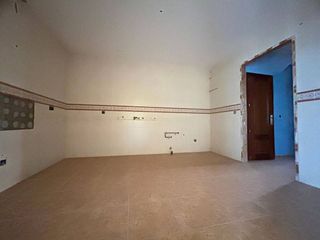 Casa adosada en venta en Consuegra