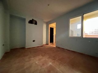 Casa adosada en venta en Consuegra