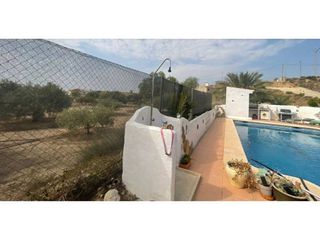 Chalet en venta en Abanilla