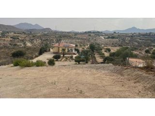 Chalet en venta en Abanilla