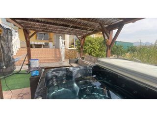 Chalet en venta en Abanilla