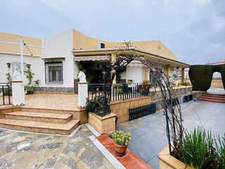 Chalet en venta en Zubia (La)