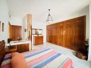 Chalet en venta en Zubia (La)