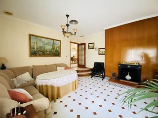 Chalet en venta en Zubia (La)