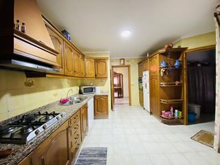 Chalet en venta en Zubia (La)
