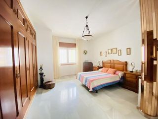Chalet en venta en Zubia (La)