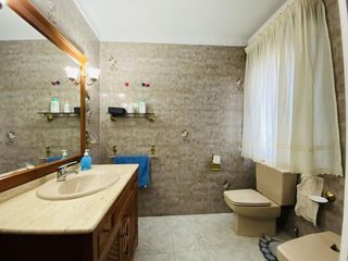 Chalet en venta en Zubia (La)