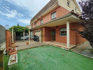 Casa adosada en venta en Cabanillas del Campo