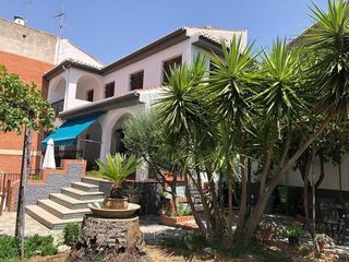 Chalet en venta en Zubia (La)