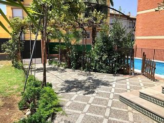 Chalet en venta en Zubia (La)