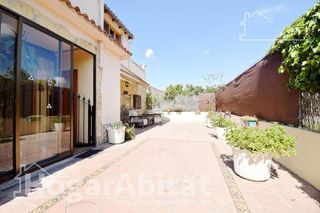 Chalet en venta en Madrigal en Villarreal