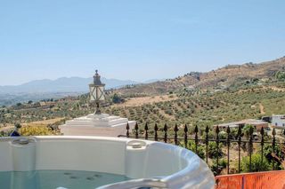 Casa adosada en venta en Álora