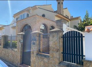 Casa pareada en venta en Virgen del Mar - Zona Mercadona en Rota