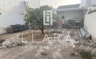 Casa adosada en venta en Lucena