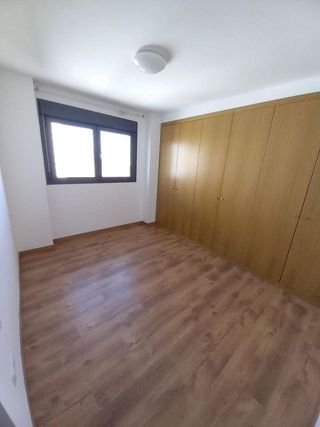 Piso en venta en Poniente-Norte - Miralbaida - Parque Azahara en Córdoba