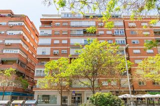 Piso en venta en Camino de Ronda - Rosaleda en Granada