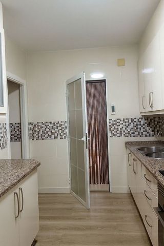 Casa adosada en venta en Santos de Maimona (Los)