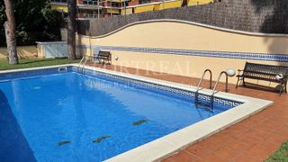 Casa pareada en alquiler en La Pineda en Castelldefels