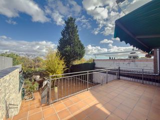 Casa adosada en venta en Las Conejeras - Esparragal en Coslada