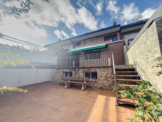 Casa adosada en venta en Las Conejeras - Esparragal en Coslada