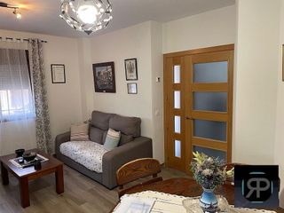 Casa adosada en venta en Tomelloso