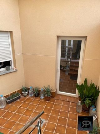 Casa adosada en venta en Tomelloso