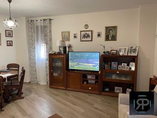 Casa adosada en venta en Tomelloso