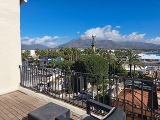 Ático en venta en Puerto Banús en Marbella