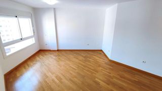 Piso en venta en Martín Carpena - Torre del Río en Málaga