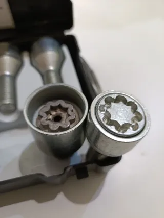 Tornillos Antirrobo Sicustar ZVN125