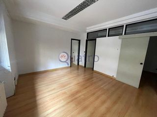 Oficina en venta en Centro Ciudad en León