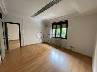 Oficina en venta en Centro Ciudad en León