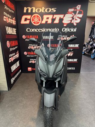 YAMAHA XMAX 125