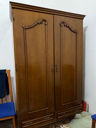 Armario 2 puertas y 2 cajones madera