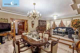 Chalet en venta en Barrio de la Vega en Monachil