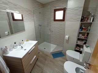 Casa adosada en venta en Tomelloso