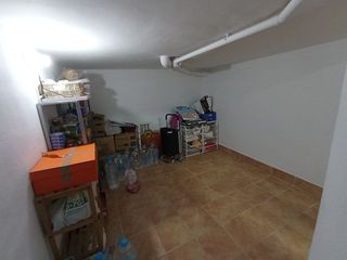 Casa adosada en venta en Tomelloso