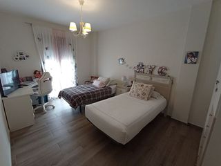 Casa adosada en venta en Tomelloso