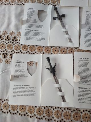 7 Mini espadas coleccionables