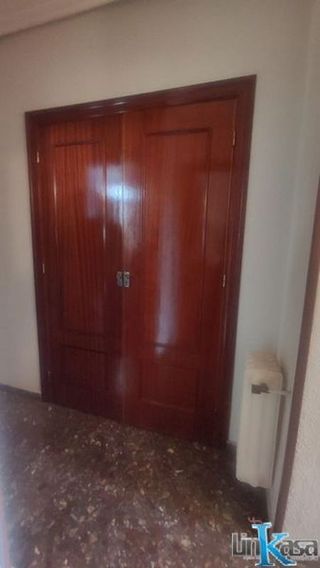 Piso en venta en Linares