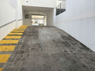 Garaje en venta en V Centenario-Piletas-Capuchinos en Sanlúcar de Barrameda
