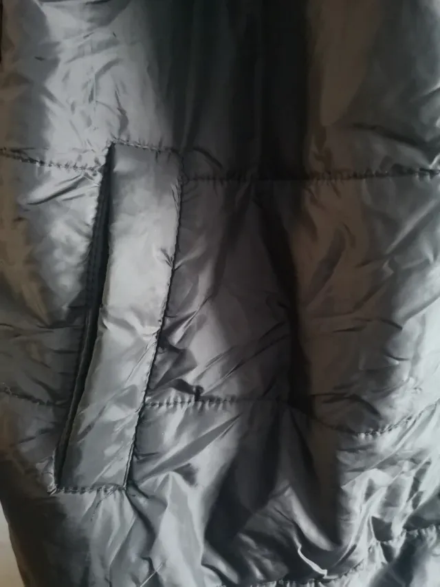 Anorak Venca con capucha y pelo