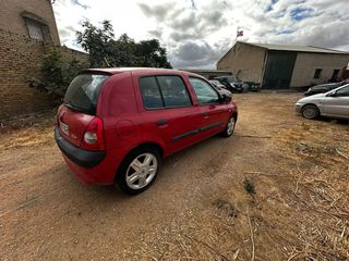 Renault Clio 2004