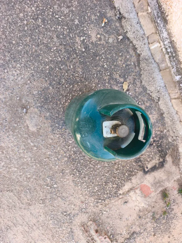 Bombona de gas para caravana llena