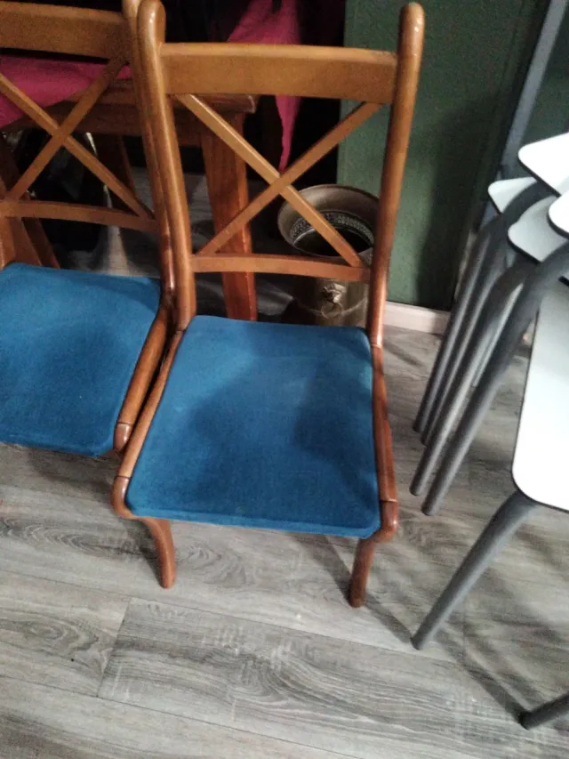 Sillas de comedor madera y tela azul