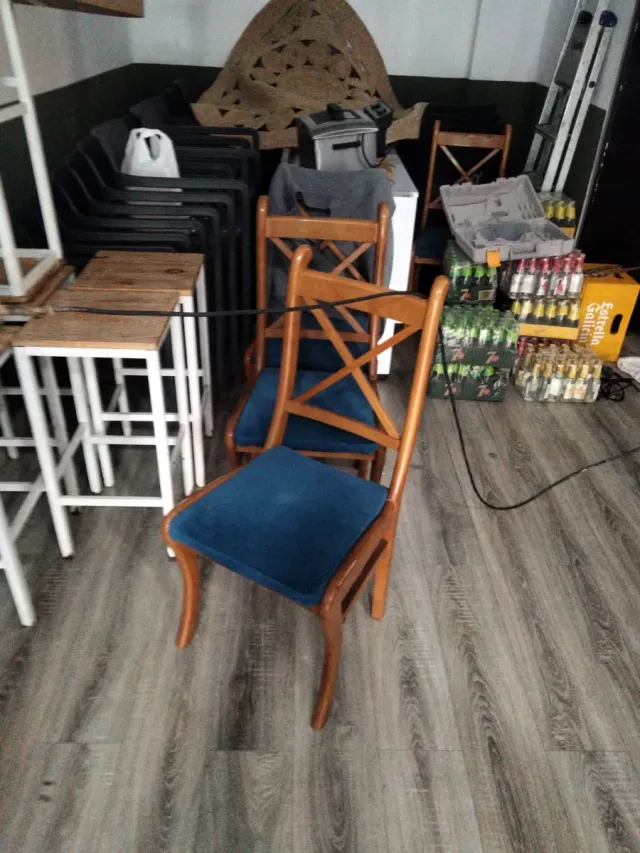 Sillas de comedor madera y tela azul