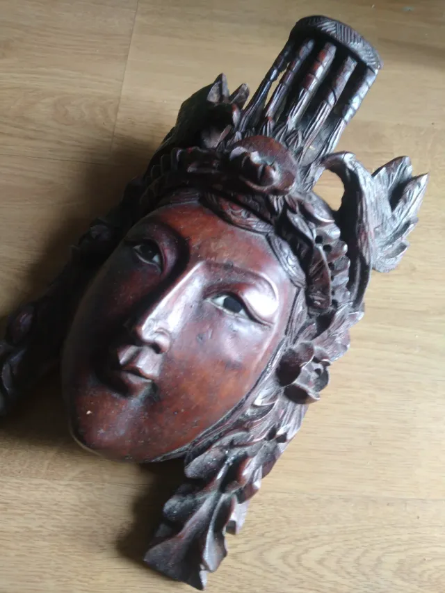 Máscara Tailandesa de Caoba