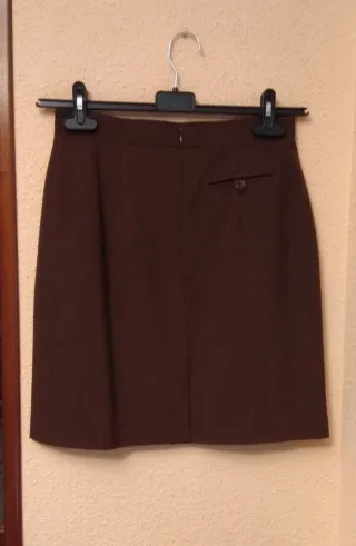 TRAJE DE FALDA NUEVO